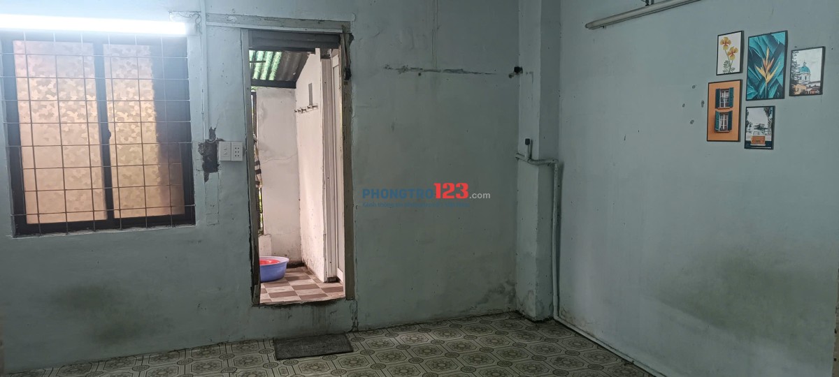 Cho thuê nhà lầu 1 Trần Hưng Đạo P11 Q5
