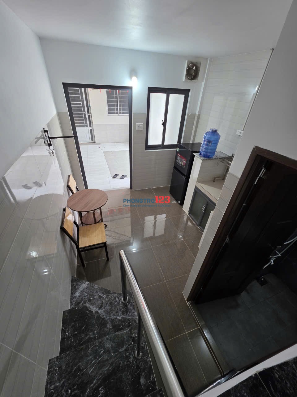 Phòng gồm 1 trệt 1 lầu tại TP Bến Tre, sẵn nội thất tiện nghi như hình