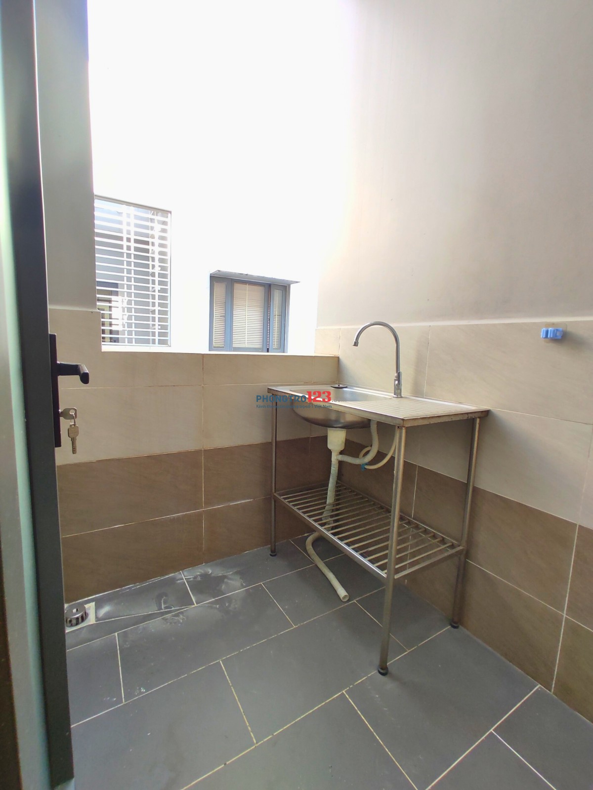 Phòng Cát Lái Q2 - 30m2 - 3tr5
