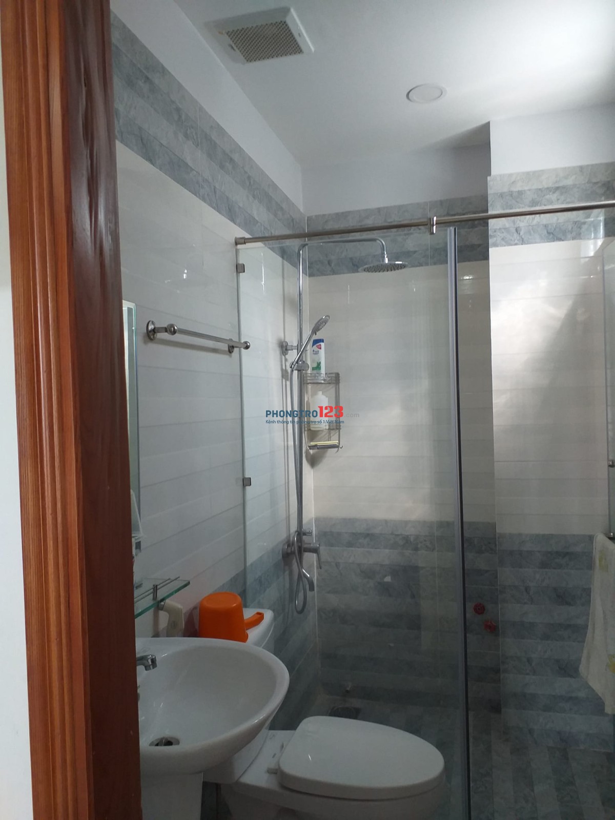 Phòng Ban công Hẻm 32 Đường số 7 Công nghệ cao, FPT 27m2 Chỉ 2 tr 6