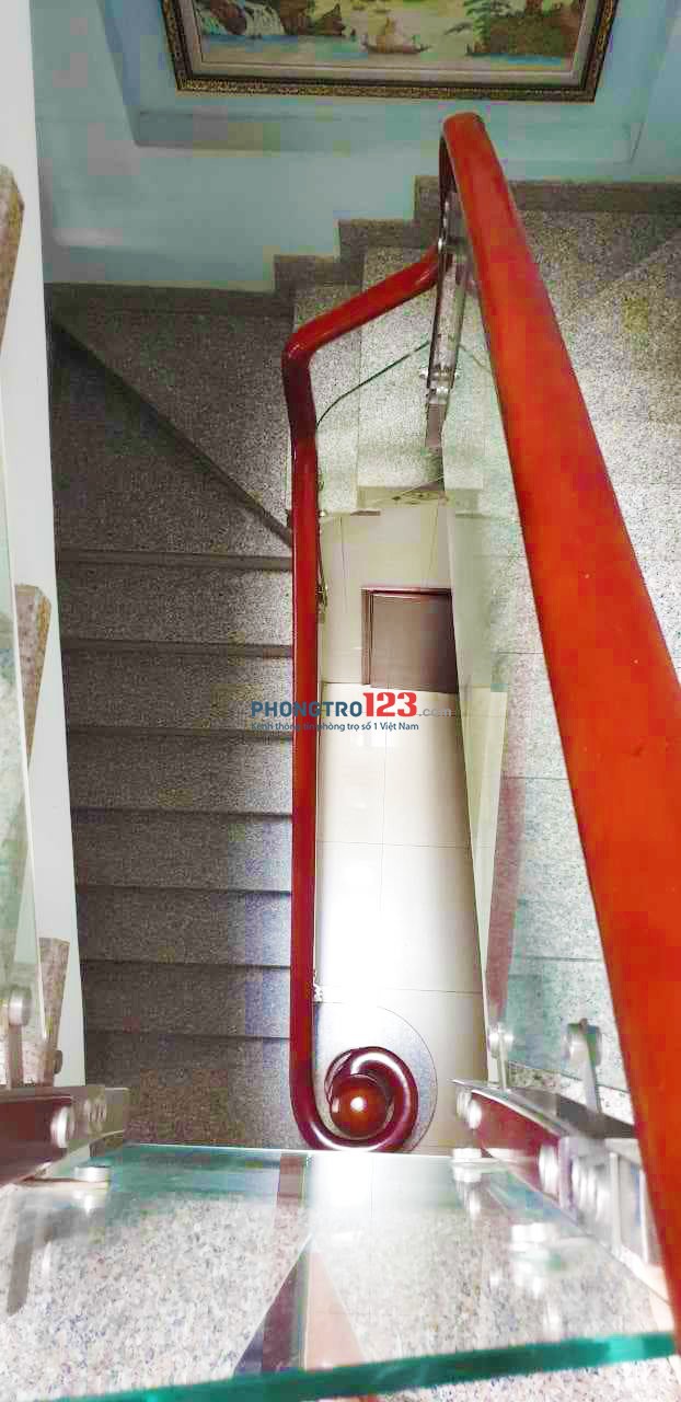 Studio gần khu CNC, FPT, UFM, Hutech, UTC2, ĐS 8 Lò Lu Chỉ 2 triệu 6