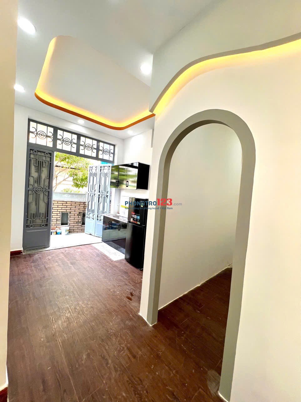 Chuỗi CHDV 2PN BAN CÔNG FULL NỘI THẤT GẦN SÂN BAY TÂN SƠN NHẤT,VÒNG XOAY LĂNG CHA CẢ QUẬN TÂN BÌNH