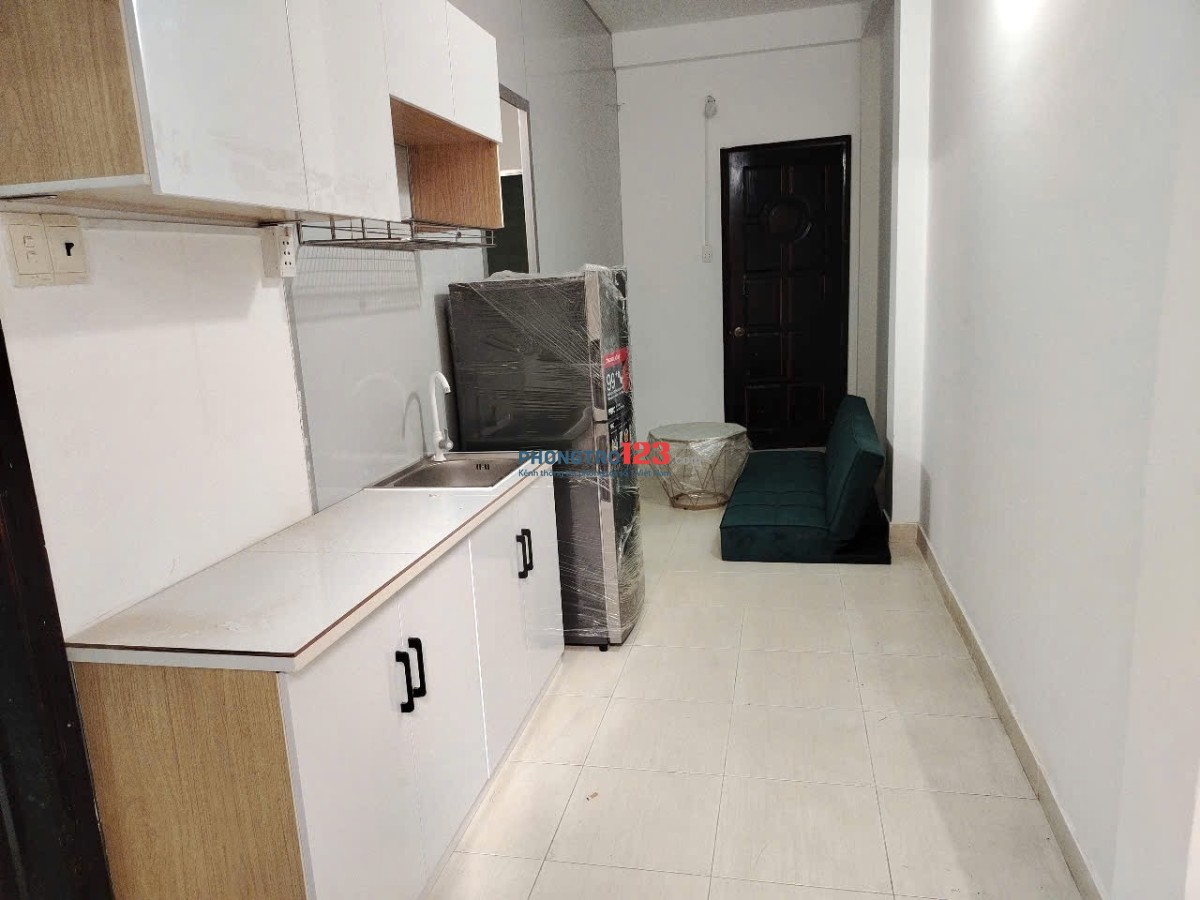  Cho thuê căn hộ 1 Phòng ngủ Ban công tại Q4 – Full nội thất, dọn vào ở ngay! 