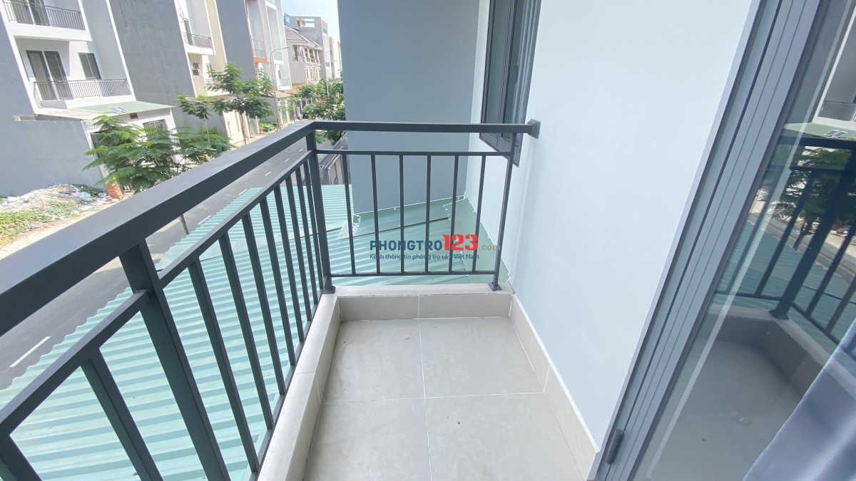 Chdv Full nội thất Cát Lái, 3tr9 cửa sổ 4tr2 ban công, ở ngay được