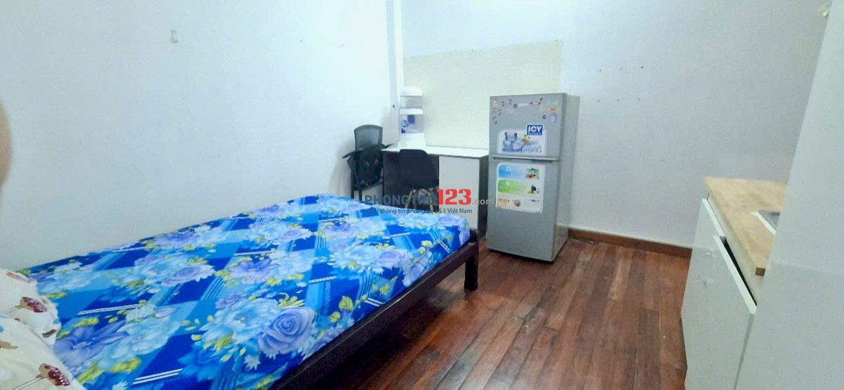 Phòng Q10 siêu đẹp full NT - Tiện Ích Full-Giá ưu đãi