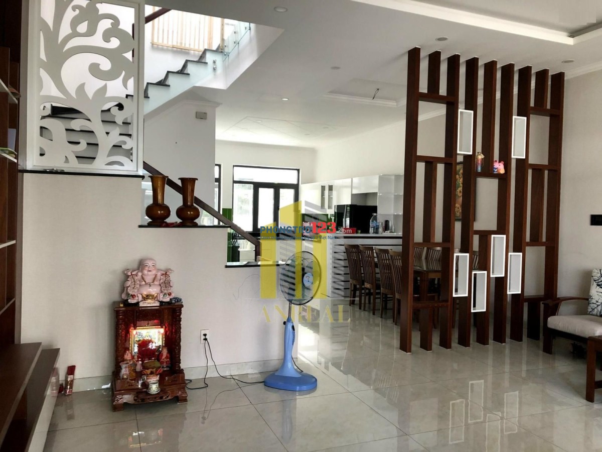 VILLA KHU QUẬN 2 GIÁ RẺ CÓ BẢO VỆ 24/24 CHỈ 20 TRIỆU