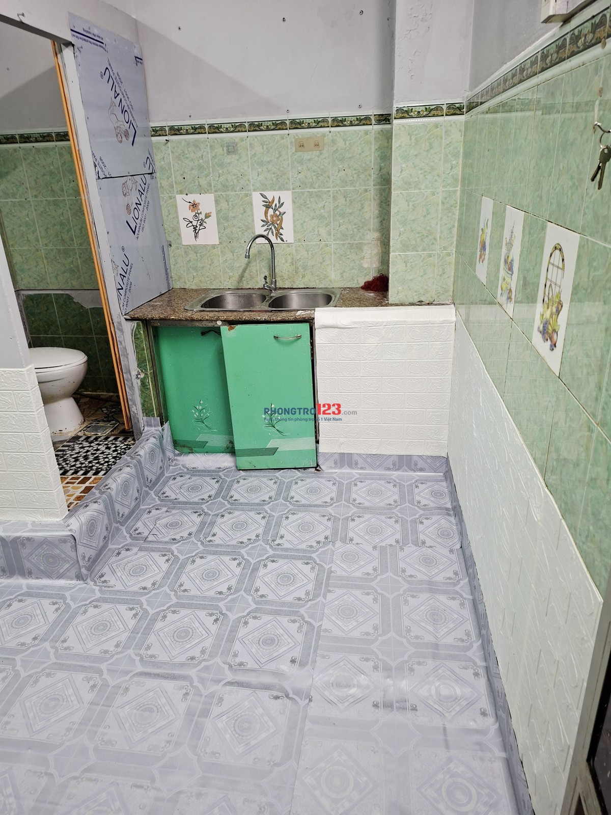 Cho Thuê Phòng Q10, rộng rãi thoải mái,tolet riêng.kệ bếp.phòng mới.2tr8