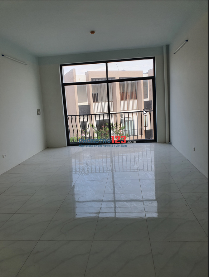 Cho thuê nhà mới nguyên căn, 162m2 1 trệt 2 lầu