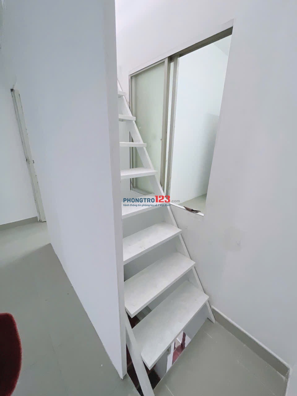 Cho thuê căn hộ có gác- Cách mạng tháng 8- Quận 10- Gần ĐH Bách Khoa- Huflit- Sư Phạm- Kinh Tế