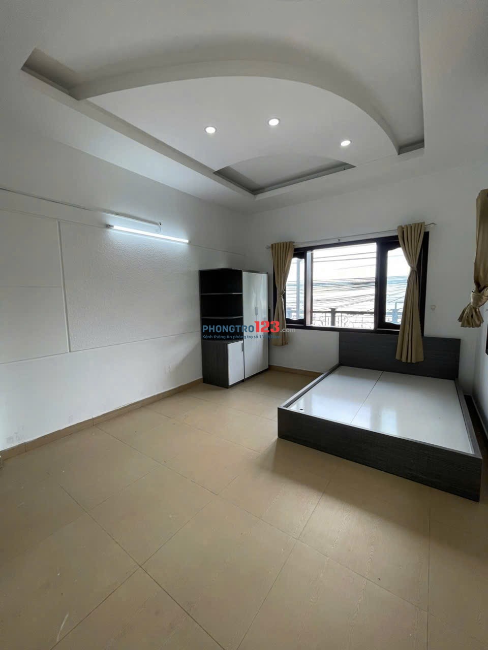  Cho Thuê Căn Hộ Full Nội Thất – Cửa Sổ Rộng, Thoáng Mát Ở Hoàng Hoa Thám
