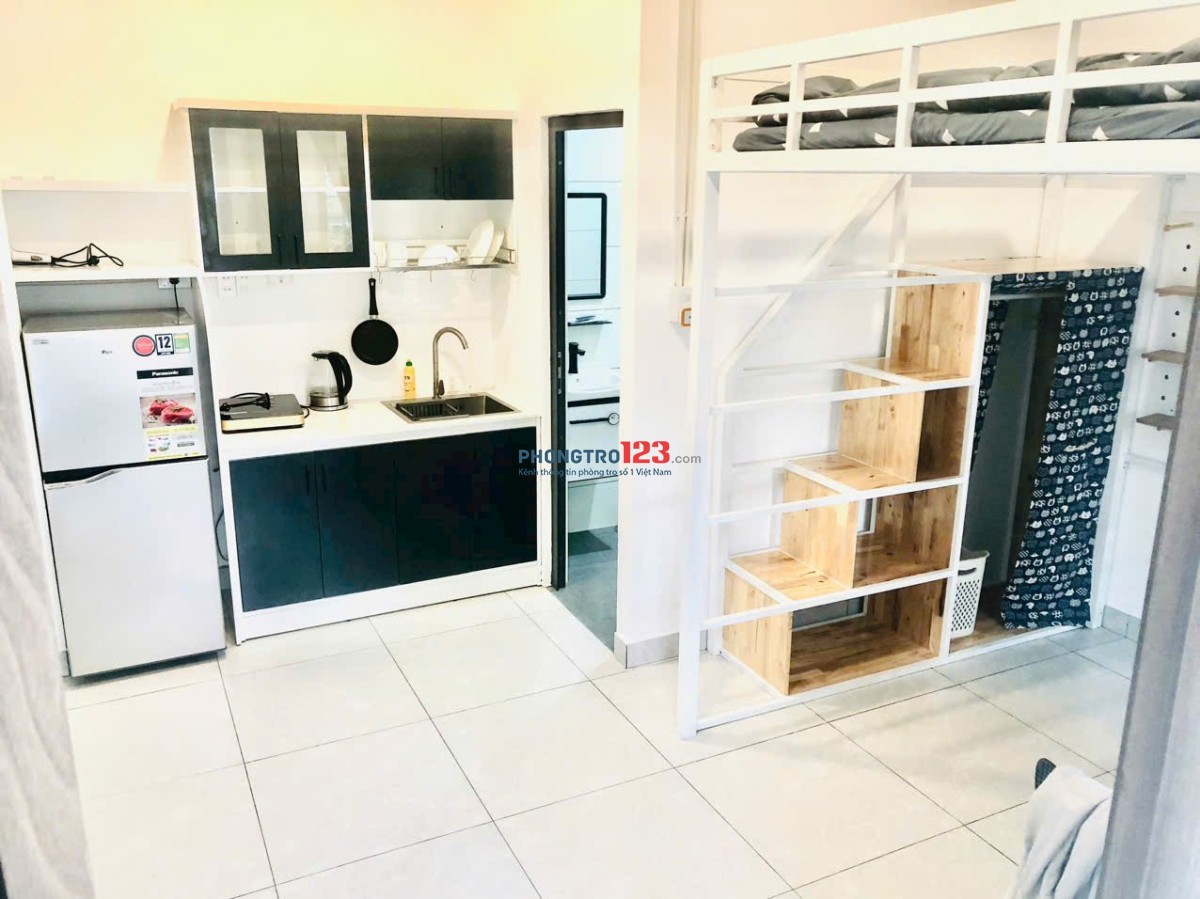 STUDIO CÓ GÁC VIEW BAN CÔNG QUẬN 1 GIÁ TỐT