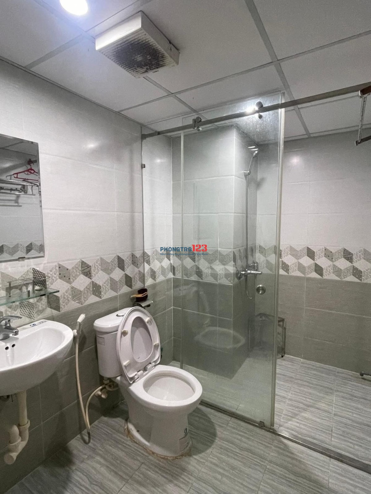 Ngay sát ĐH Ngoại Thương, HUTECH, GTVT, UEF, Mới 100% 2 Không Gian Ngủ