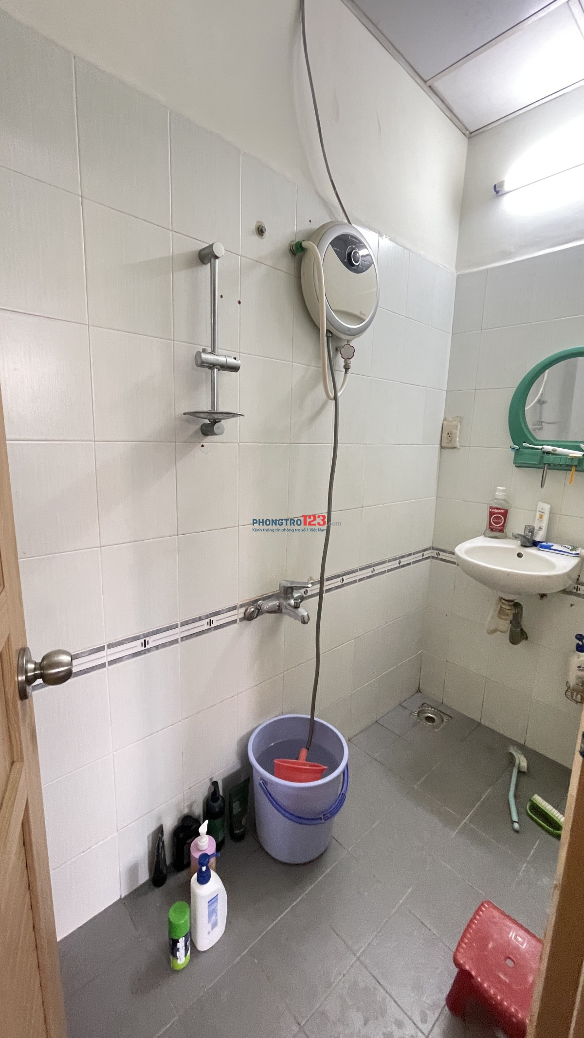 Căn hộ lầu 1 chung cư 312 Lạc Long Quân