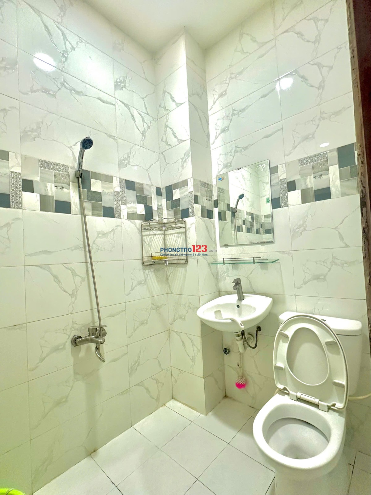 Chính chủ cho thuê phòng full nội thất, gần sân bay, 30m2, giá 5tr