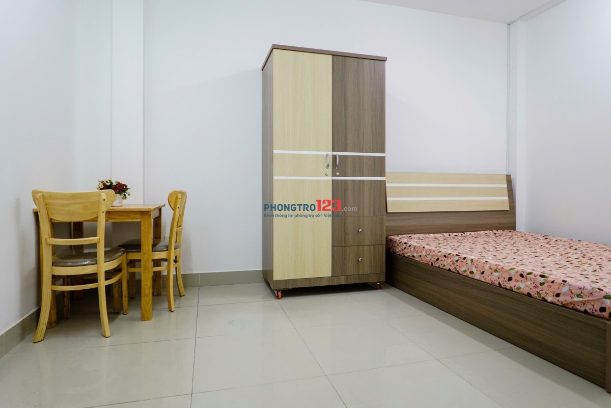 Phòng đẹp đủ nội thất ngay Etown Cộng Hòa, Q. Tân Bình.