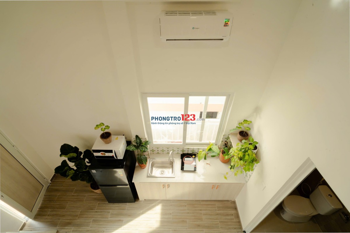 CHO THUÊ PHÒNG FULL NỘI THẤT CỬA SỔ VÀ BAN CÔNG LỚN Ở BÌNH THẠNH GẦN ĐH HUTECH,HIU,UEF-LH:0334998413
