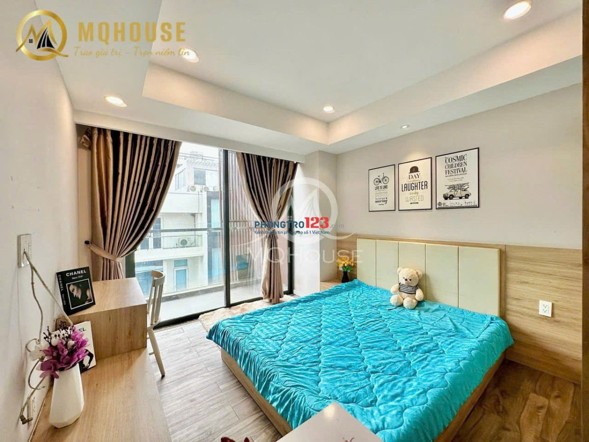 Nhanh tay!! CHDV Cao Cấp Gần Sân Bay - Dạng Studio/1 Phòng Ngủ Ban Công Sáng - Full Nội Thất