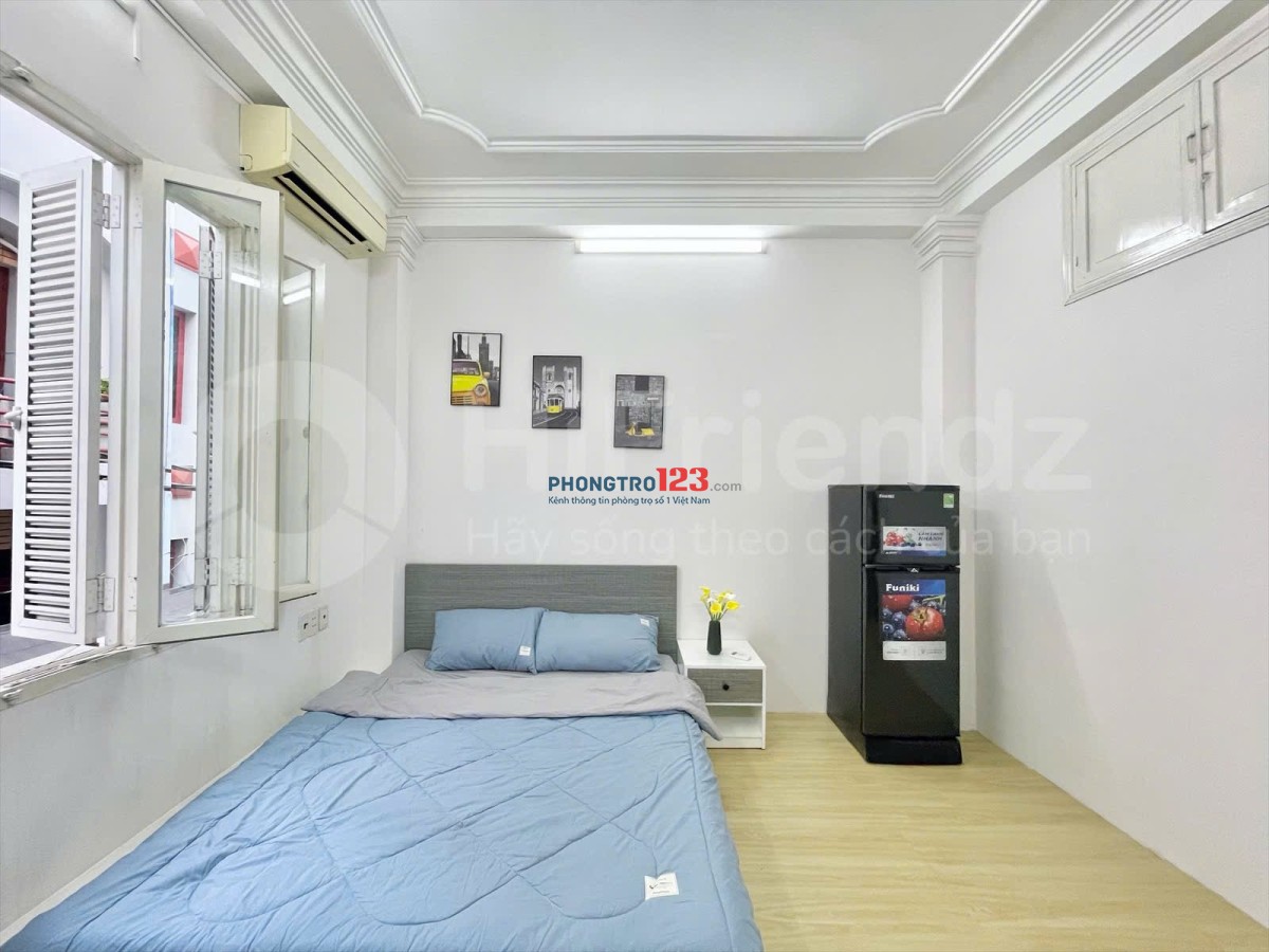 Cho Thuê Phòng Bình Thạnh Rộng 40m2, Tách Bếp, Siêu Thoáng gần Ngoại Thương, UTH, Hutech, UEF