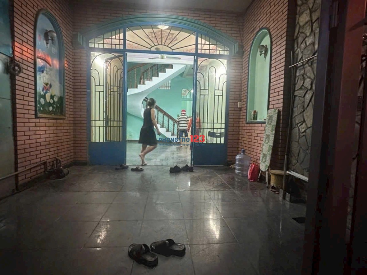 CHO THUÊ NHÀ ĐẸP, ĐƯỜNG LỚN, GẦN TRƯỜNG HỌC, SIÊU THỊ.