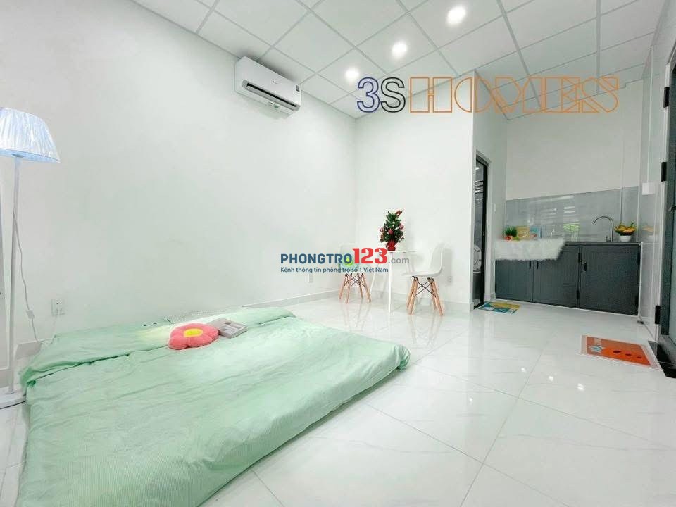 PHÒNG NGAY TRỆT CỬA SỔ TRỜI MỚI XÂY gần NTTU 