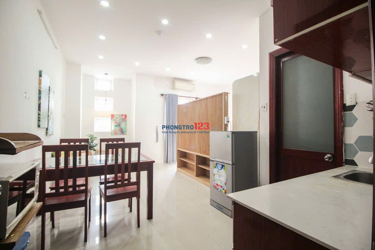 Cho thuê căn hộ studio 40m² gần Sân Bay, Quận Tân Bình