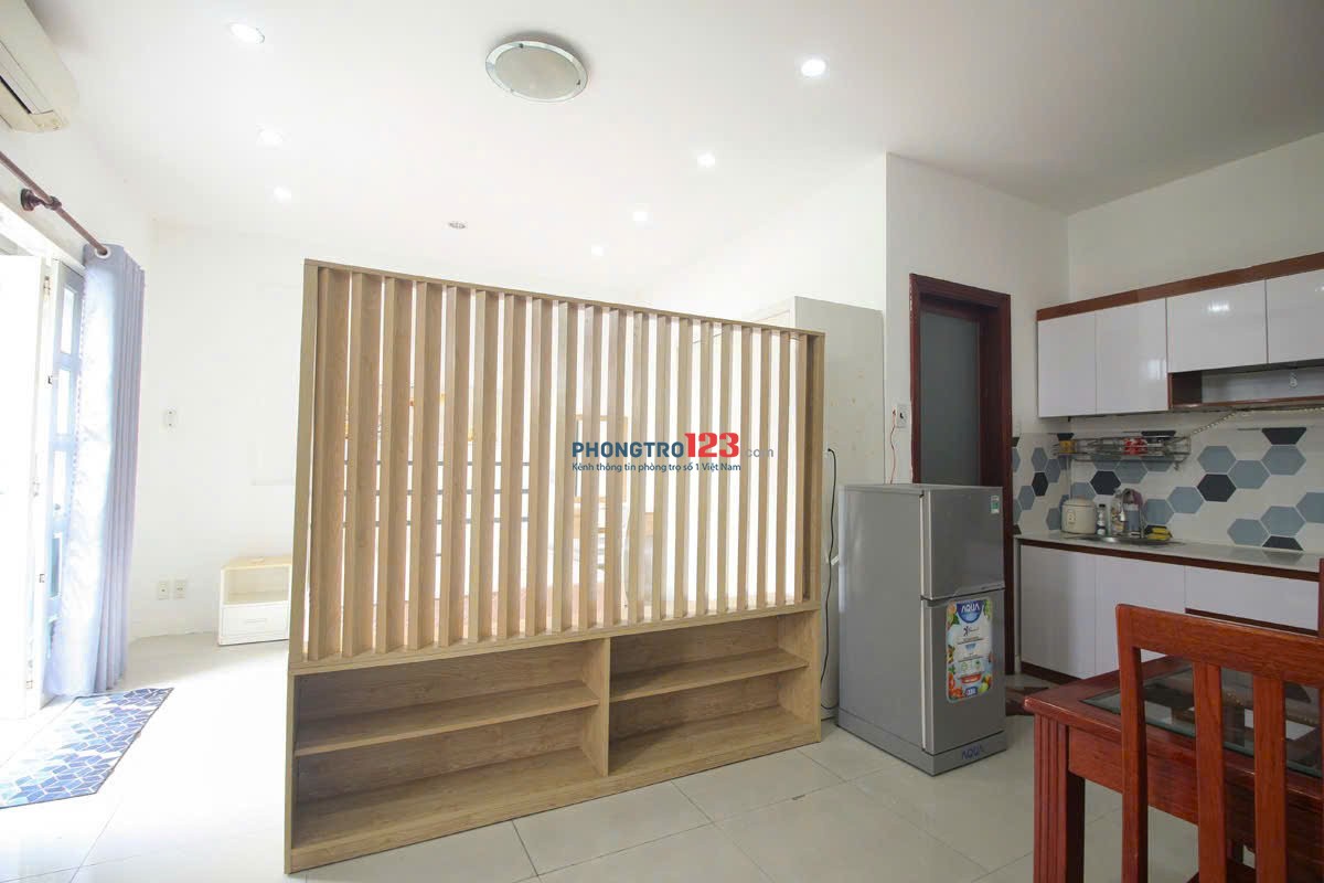 Cho thuê căn hộ studio 40m² gần Sân Bay, Quận Tân Bình