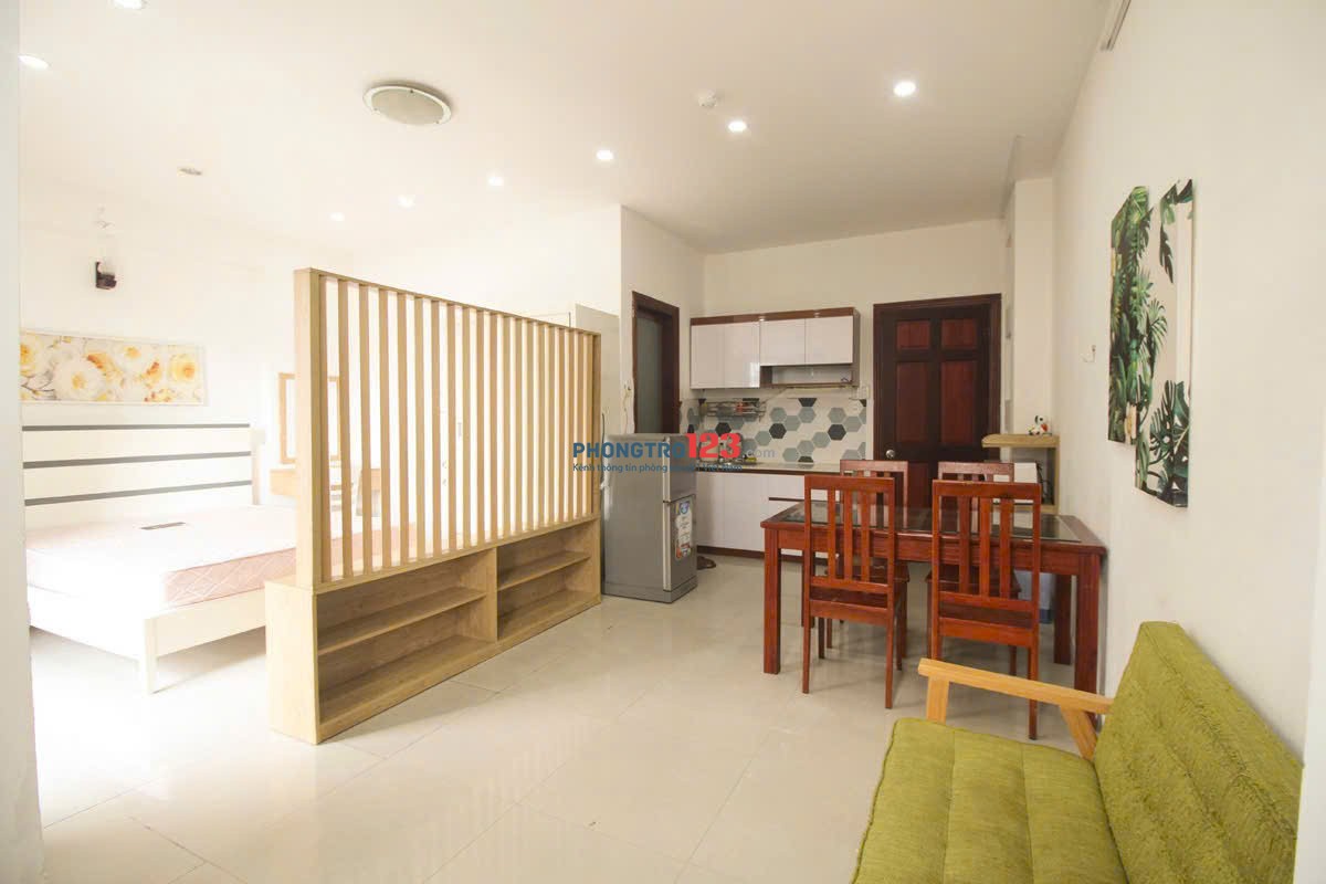 Cho thuê căn hộ studio 40m² gần Sân Bay, Quận Tân Bình