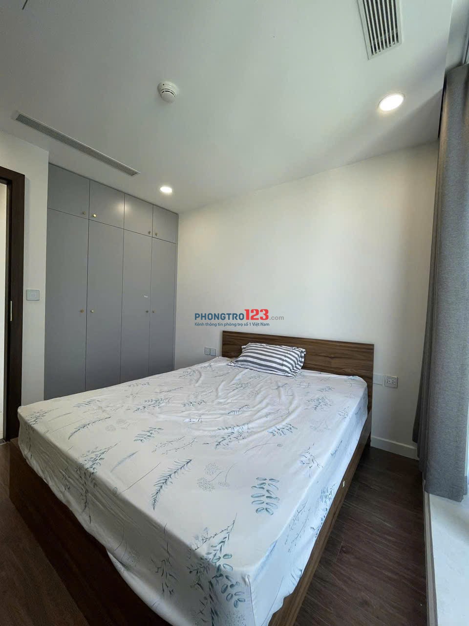 Chung cư Carillon 5, Luỹ Bán Bích, TP: 11tr/tháng, 2p ngủ, nội thất mới