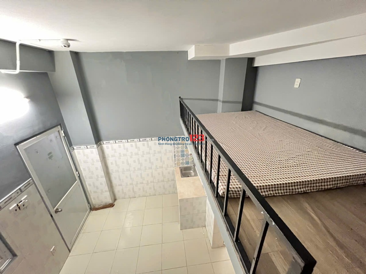 Nhà trọ gần hàng xanh, đầy đủ nội thất, giờ giấc ra vô tự do