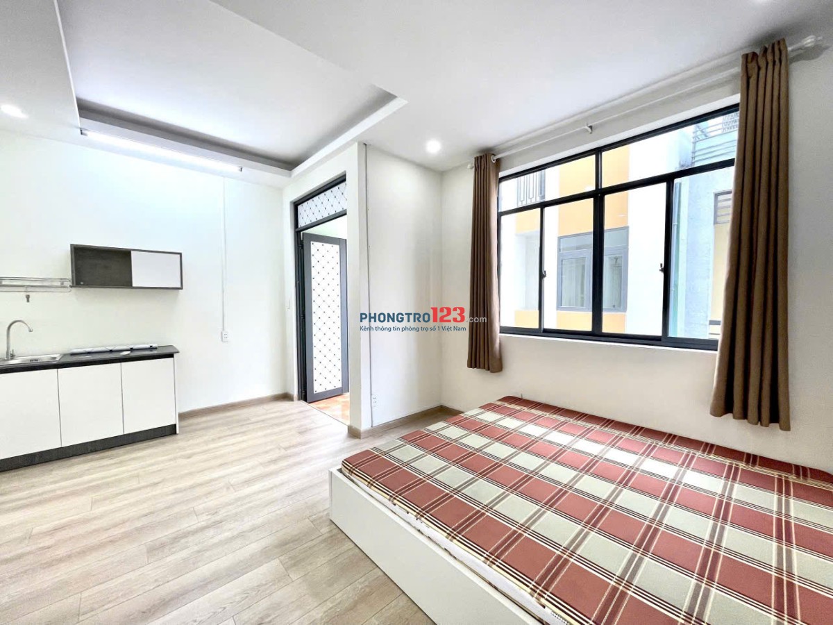 CHO THUÊ PHÒNG FULL NỘI THẤT CỬA SỔ VÀ BAN CÔNG LỚN Ở PHÚ NHUẬN GẦN QUẬN 1, QUẬN 3 - LH: 0334998413