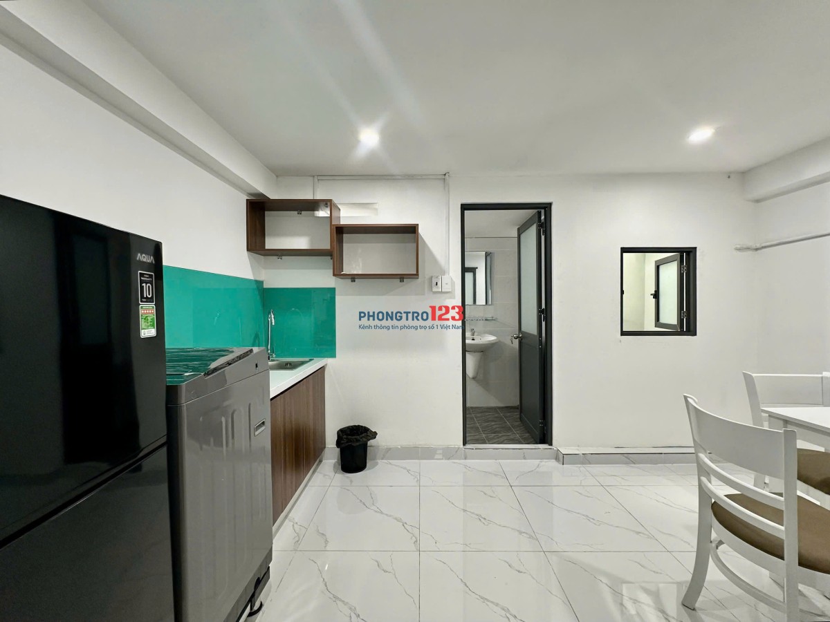 CHO THUÊ PHÒNG 1 PHÒNG NGỦ TÁCH BẾP CỬA SỔ LỚN Ở PHÚ NHUẬN GIÁP QUẬN 1, QUẬN3 - LH: 0334998413