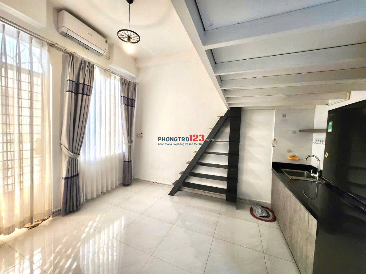 Căn hộ duplexban công chỉ tính điện nước