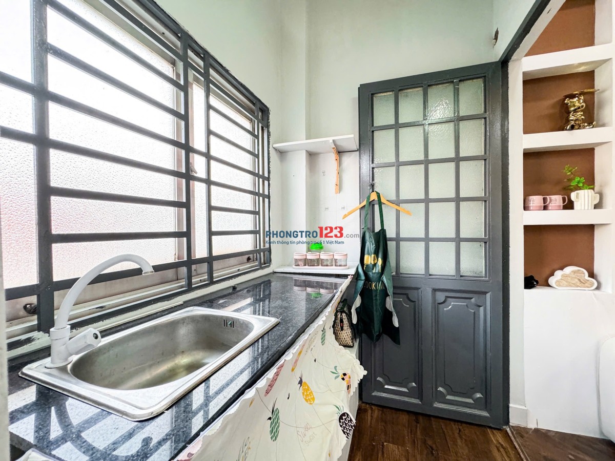 Cho thuê phòng trọ Quận 10, Bắc Hải - Tách bếp - Giá rẻ