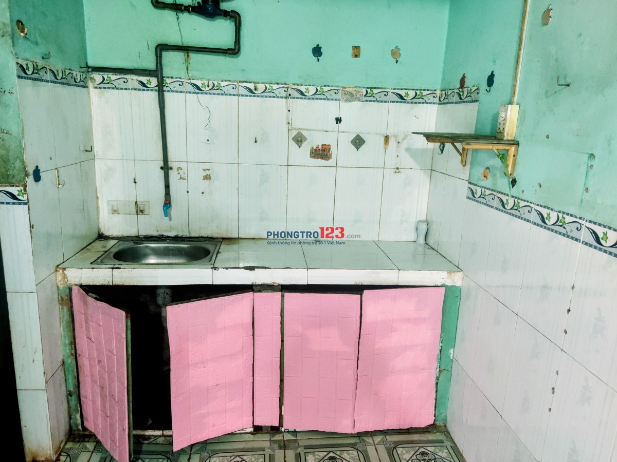 Phòng trọ 25m2 ngay cổng sau chợ Bình Chuẩn - Lối đi riêng, giờ giấc tự do