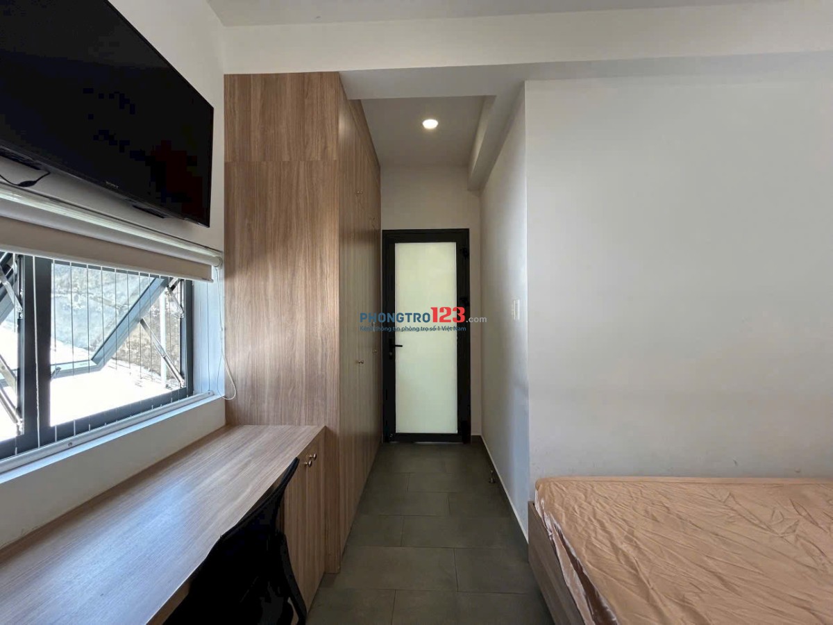 PHÒNG STUDIO CỬA SỔ FULL NỘI THẤT GẦN LOTTE, Sunrise, Gần TDTU, NTTU, ĐH UFM, RMIT