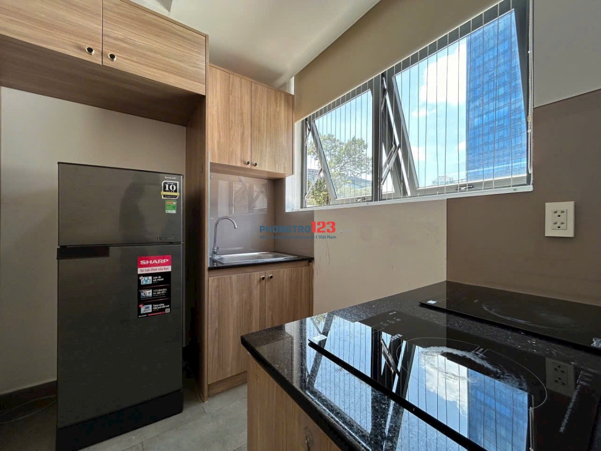 PHÒNG STUDIO CỬA SỔ FULL NỘI THẤT GẦN LOTTE, Sunrise, Gần TDTU, NTTU, ĐH UFM, RMIT