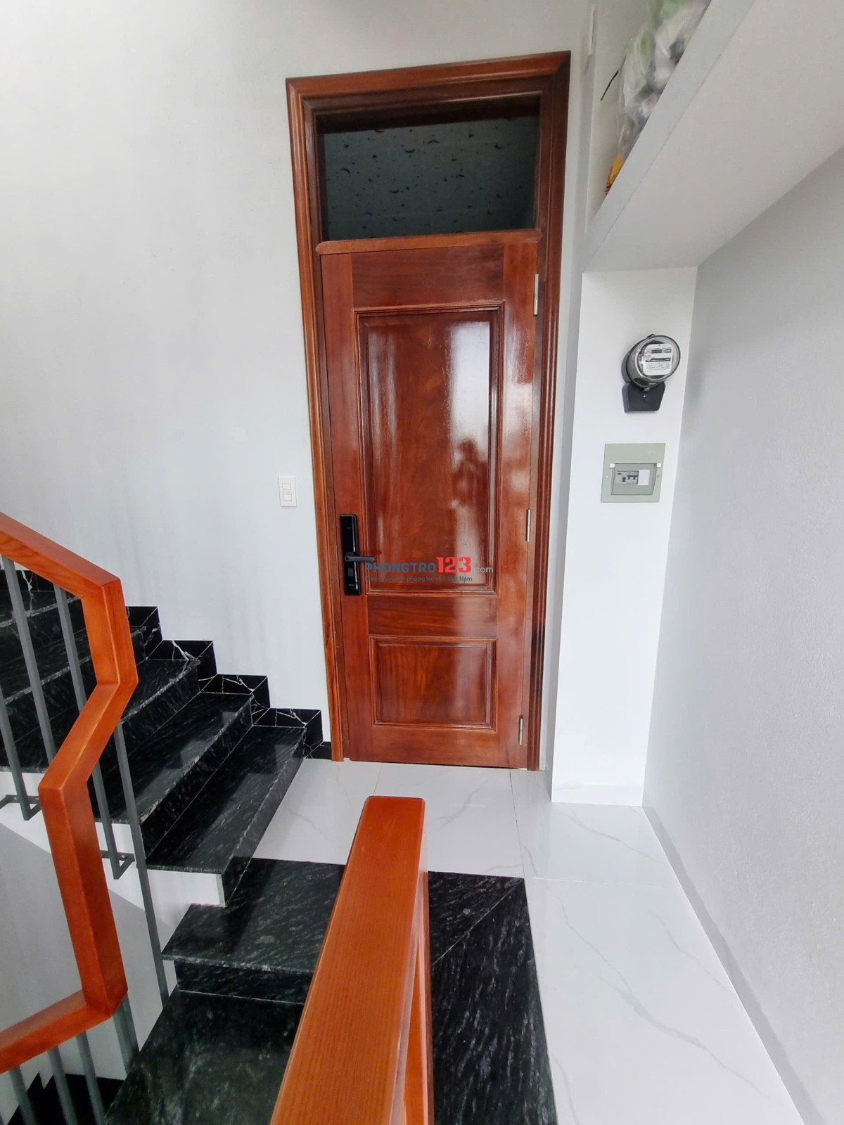 Cho thuê ký túc xá tiện nghi gần trường ĐH Kinh tế Luật , giá 1,7 triệu/người/tháng, phòng 4 giường.