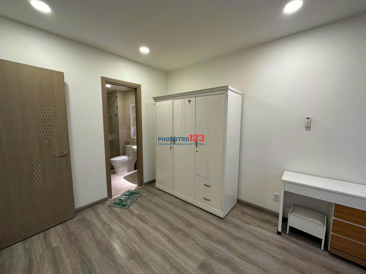 Chung cư Satra Eximland, Phan Đăng Lưu, PN: 98m2, 2p ngủ, đầy đủ NT, 17tr/th