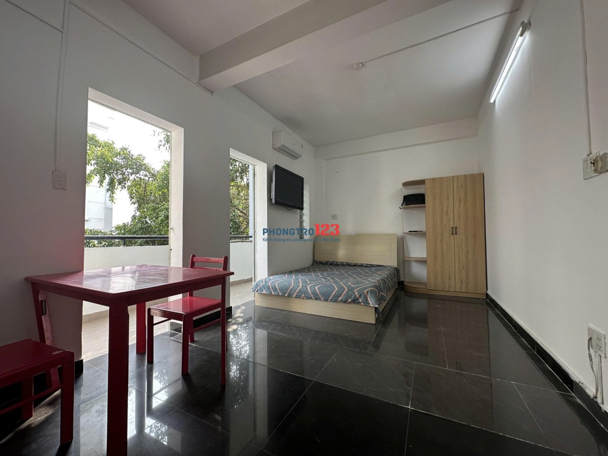 CHO THUÊ PHÒNG 40m2 CỬA SỔ VÀ BAN CÔNG THOÁNG MÁT Ở BÌNH THẠNH GẦN ĐẠI HỌC VĂN LANG - LH: 0334998413