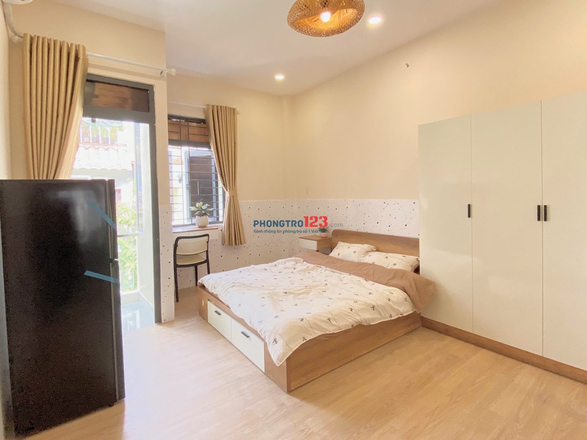 CHO THUÊ CĂN HỘ CÓ BAN CÔNG GẦN ĐH UEF, HUTECH, GTVT - BẾN XE MIỀN ĐÔNG