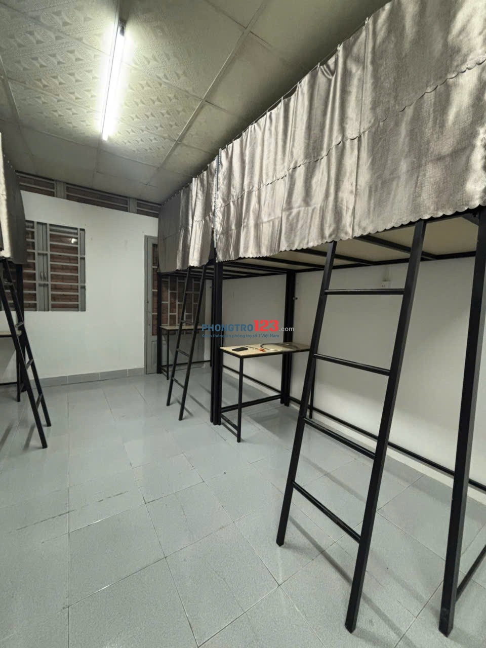 PHÒNG Ở GHÉP GIÁ BÌNH DÂN (CÓ PHÒNG RIÊNG CHO NHÓM BẠN)