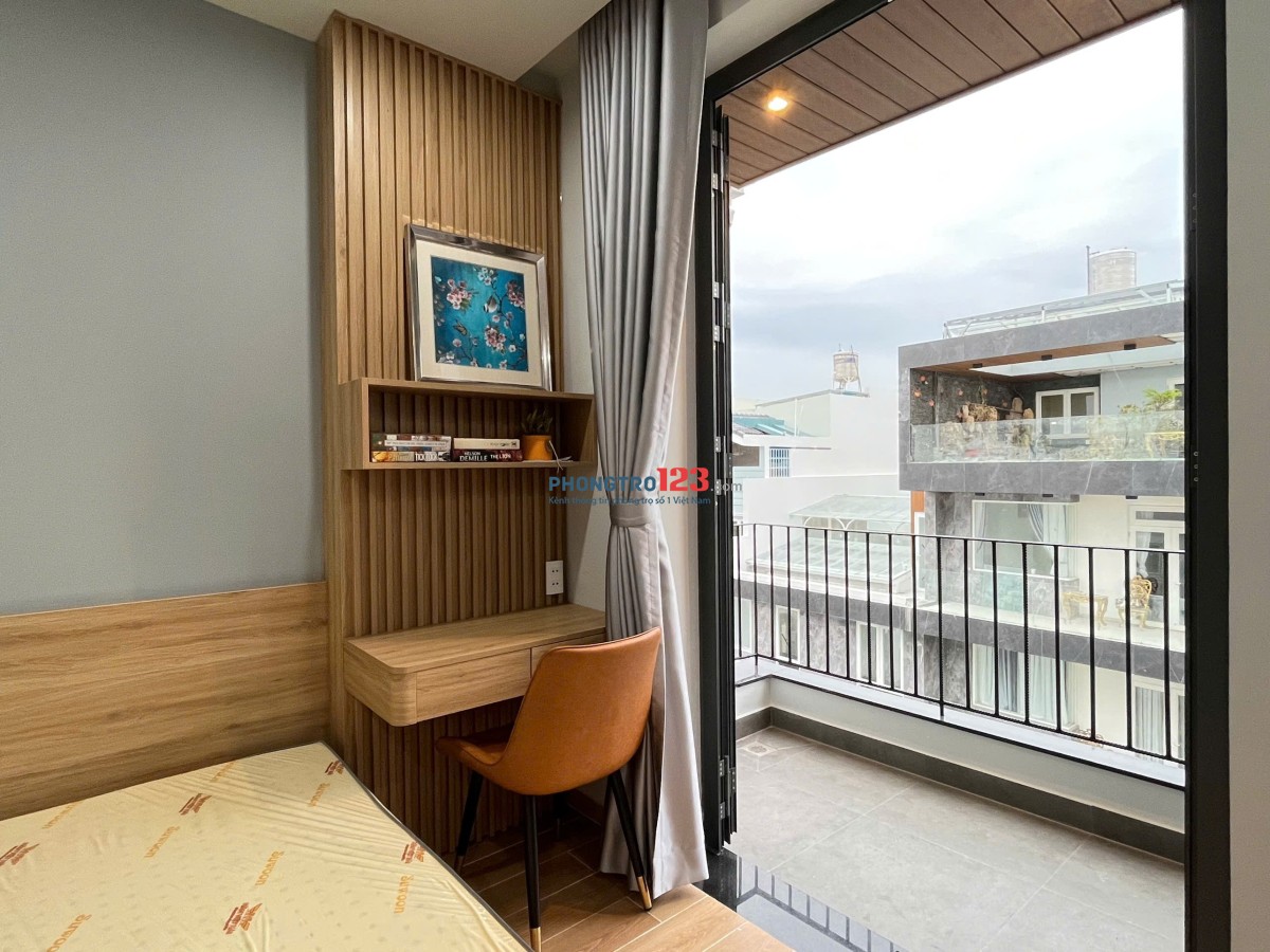  STUDIO BẾP TÁCH XA – BAN CÔNG SIÊU TO – FULL NỘI THẤT, NHÀ MỚI ĐẸP, QUẬN 7 