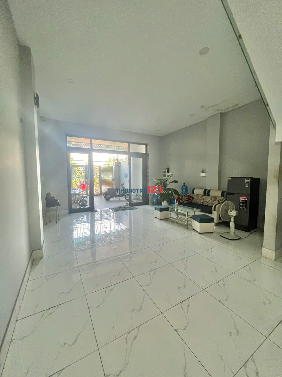 Cách Văn Lang 250m Đi Bộ, Tạo Điều Kiện Cho Sinh Viên, Giờ Giấc Tự Do