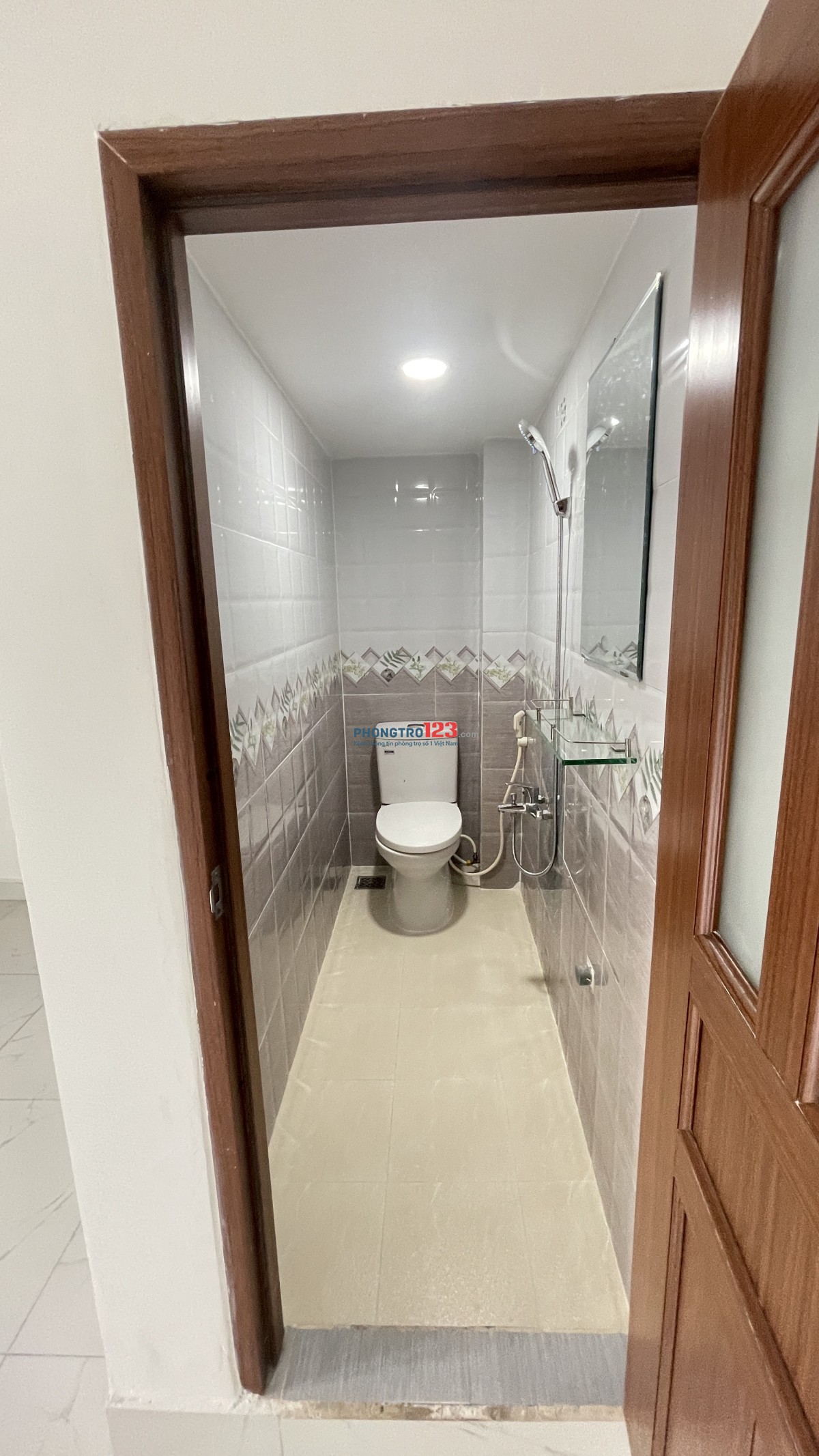 Cho thuê nguyên căn 3 phòng khu chợ vải 11 triệu !