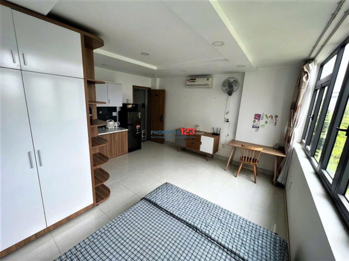 Phòng studio cửa sổ thoáng đối diện đh tdtu, full nội thất nhà mới siêu đẹp