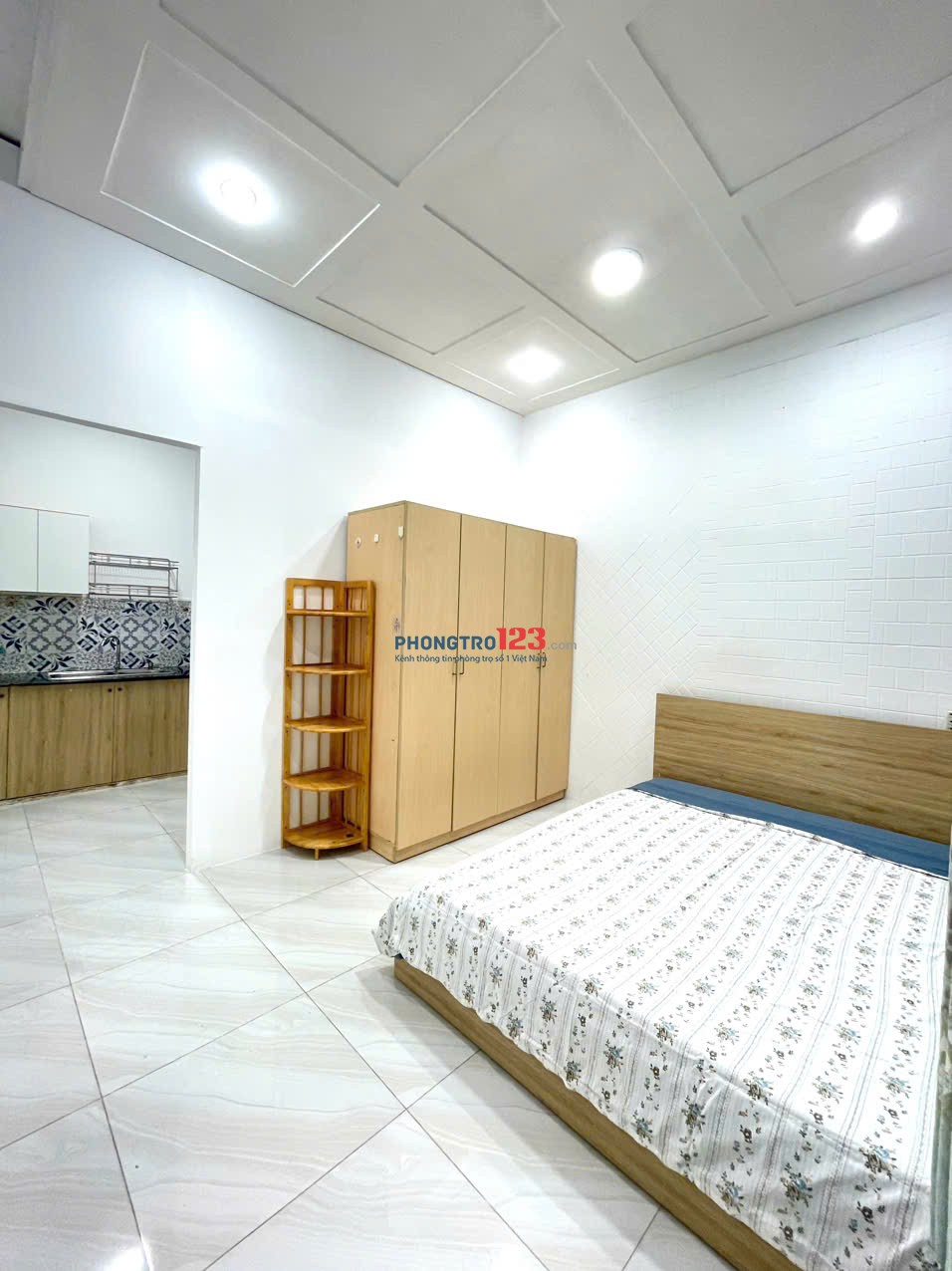 CHO THUÊ CĂN HỘ 40m2 SÂN SAU GIẾNG TRỜI THOÁNG MÁT Ở BẠCH ĐẰNG BÌNH THẠNH GIÁP Q1,Q2 -LH: 0334998413