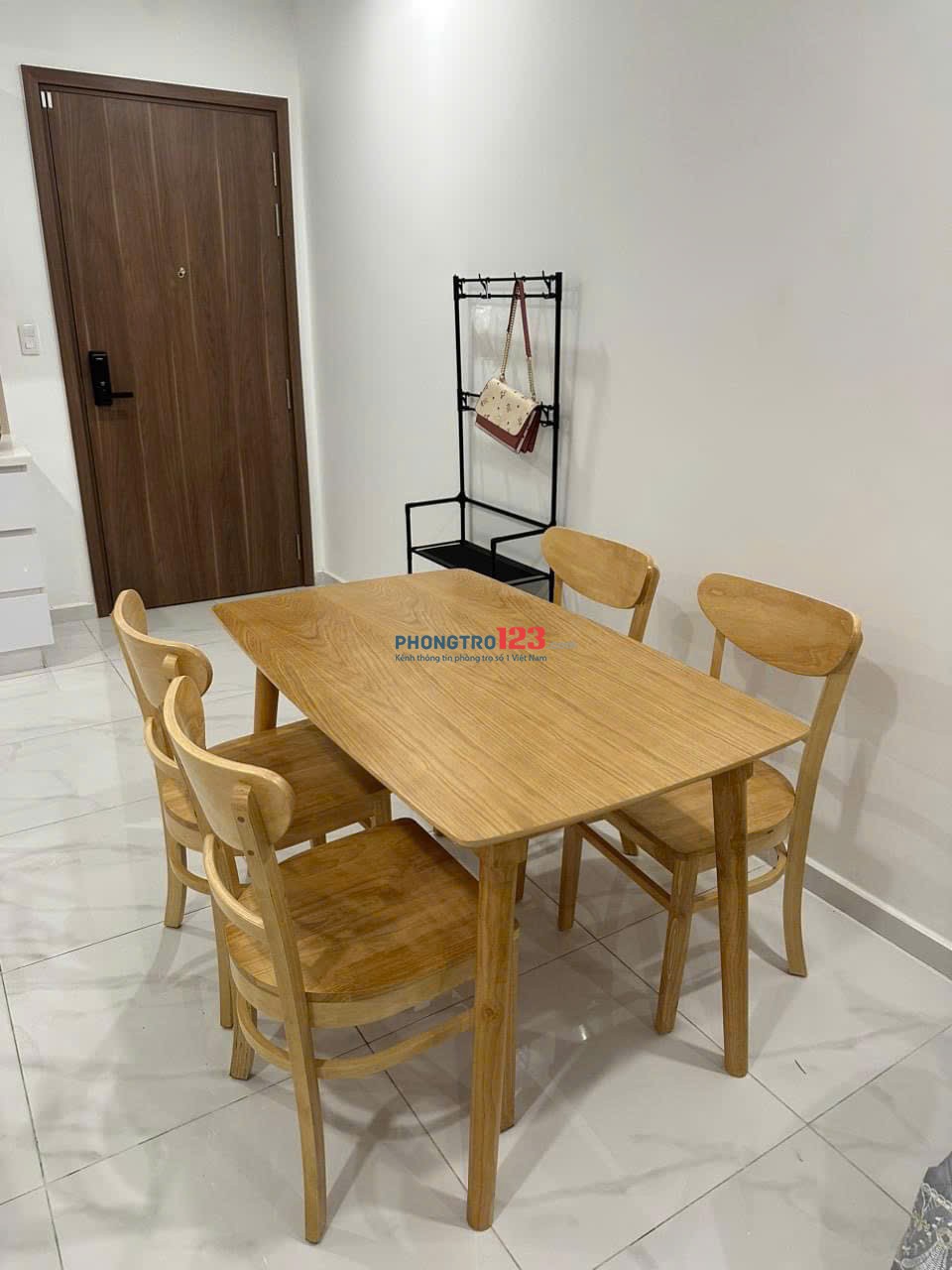 Chung cư Phúc Yên, Phan Huy Ích, TB: 90m2, 2p ngủ, nội thất mới, 10tr