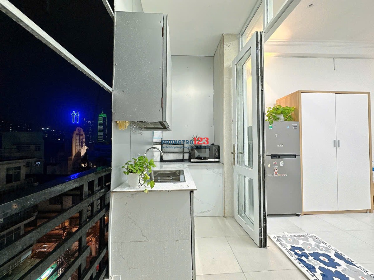 THUÊ NGAY CĂN HỘ FULL NỘI THẤT TÁCH BẾP GIÁP Q1, Q3 - CHỢ BÀ CHIỂU