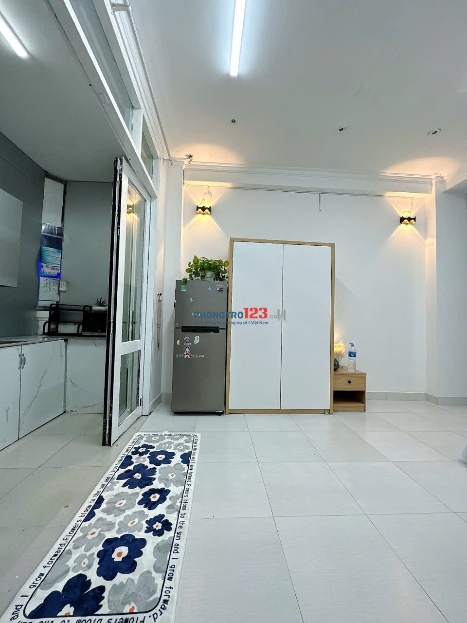 THUÊ NGAY CĂN HỘ FULL NỘI THẤT TÁCH BẾP GIÁP Q1, Q3 - CHỢ BÀ CHIỂU