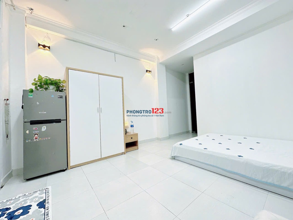 THUÊ NGAY CĂN HỘ FULL NỘI THẤT TÁCH BẾP GIÁP Q1, Q3 - CHỢ BÀ CHIỂU